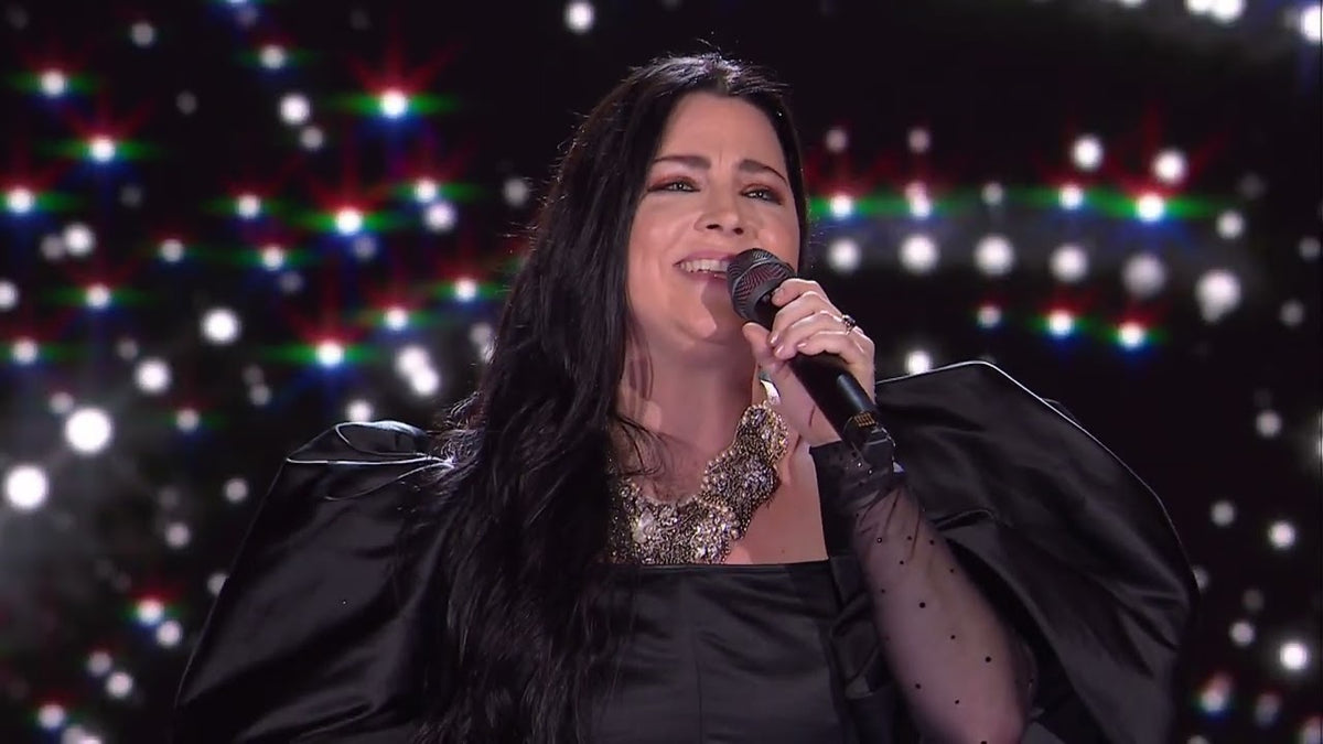 See EVANESCENCE’s AMY LEE sing “Bring Me to Life,” cover BEATLES at Vatican concert