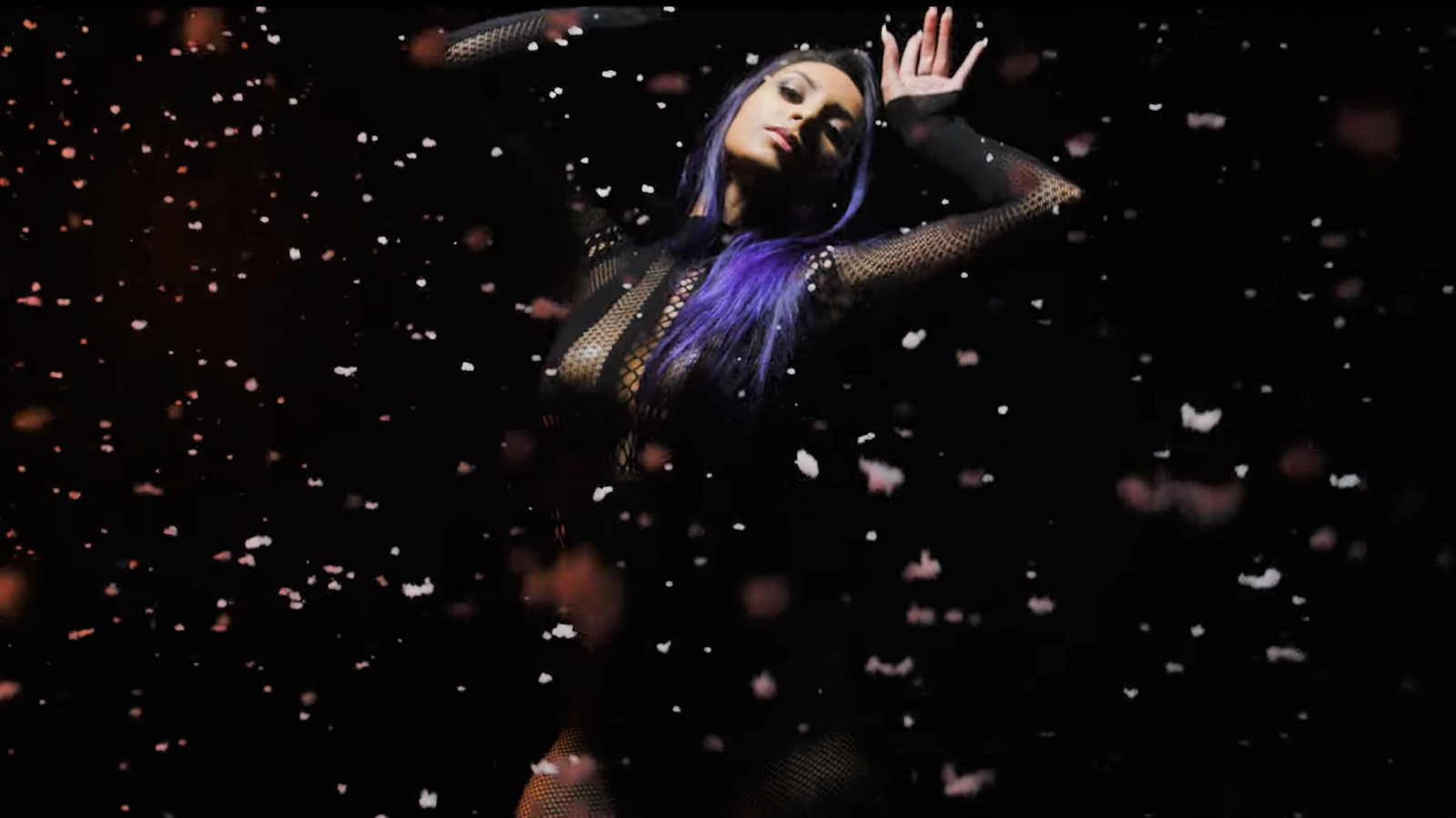 See ERAMNESIA’s NSFW video for sultry, synthy new song “Alone Under Neon Lights”