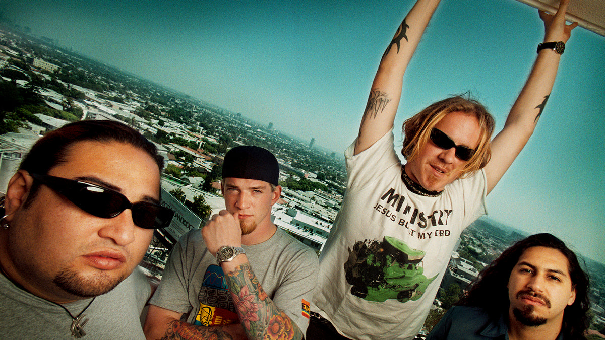 See Fear Factory Play Wrestling Match on MTV ‘Beach Brawl’ in 1999