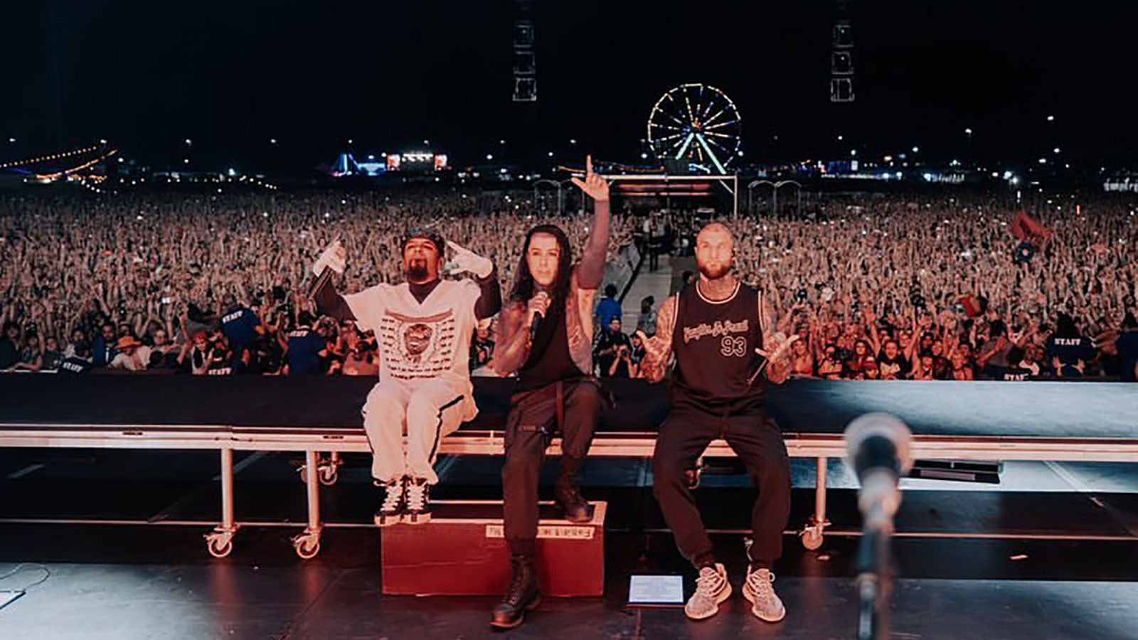 See FALLING IN REVERSE play “RONALD” live for first time with TECH N9NE and ALEX TERRIBLE