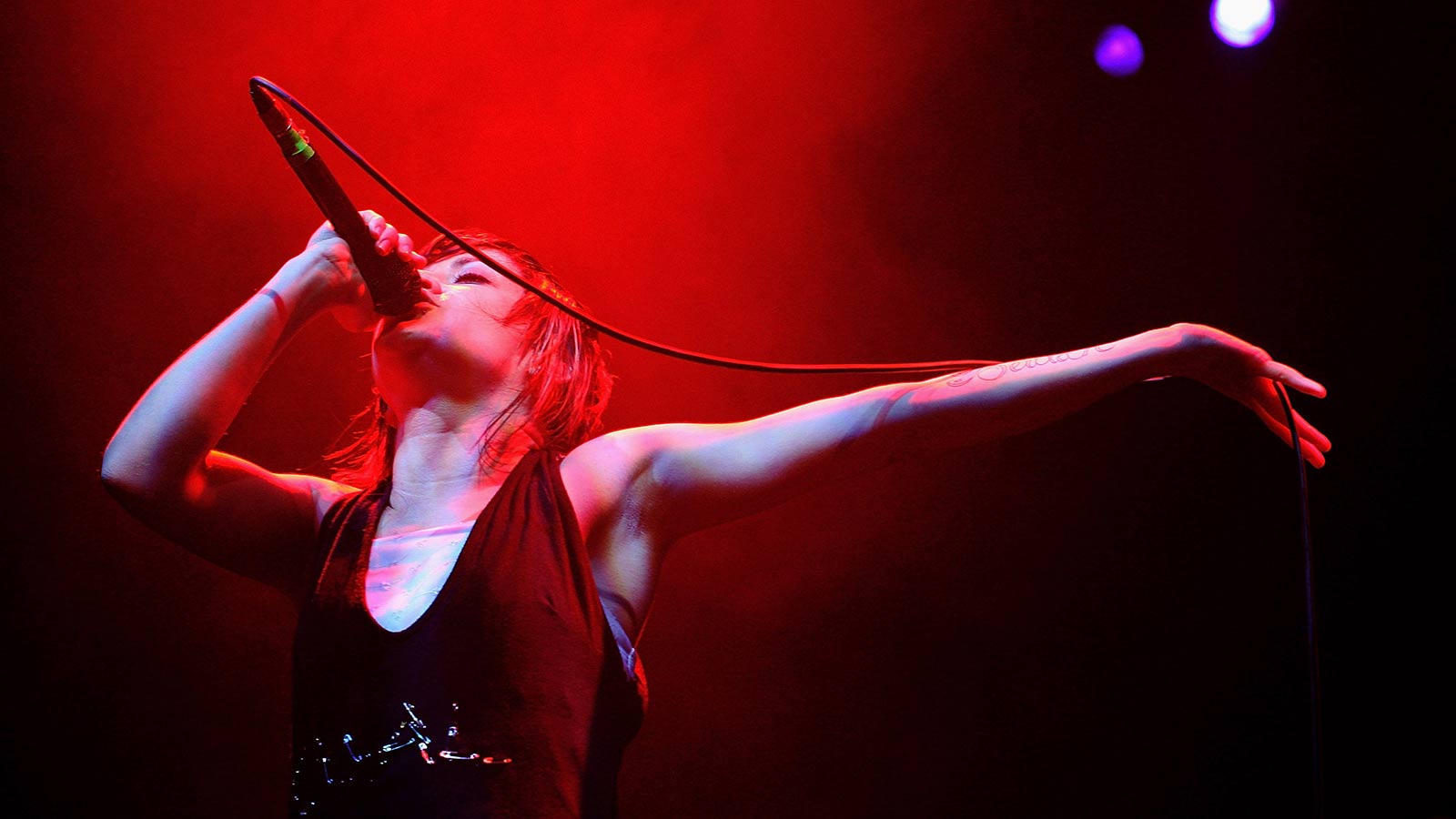 See Flyleaf Cover Nine Inch Nails on 2006 Family Values Tour