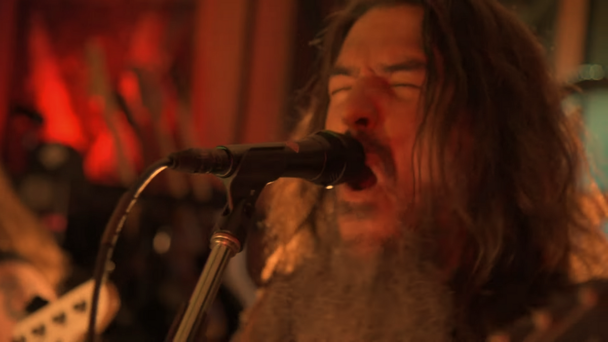 Hear Machine Head’s Epic New Song “UNHALLØWED”