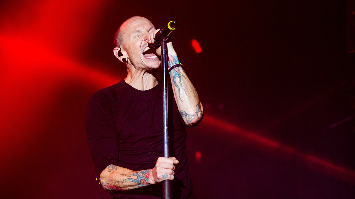 From Pantera to Adele: Linkin Park Singer Chester Bennington’s 10 Best Covers