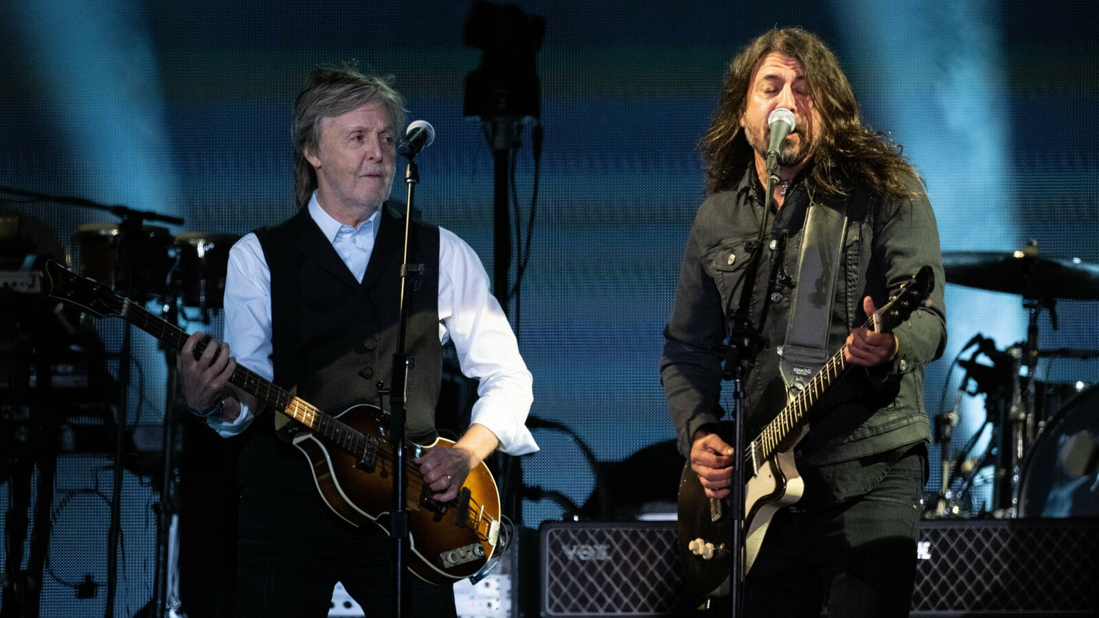See Dave Grohl’s First Public Performance Since Taylor Hawkins Death