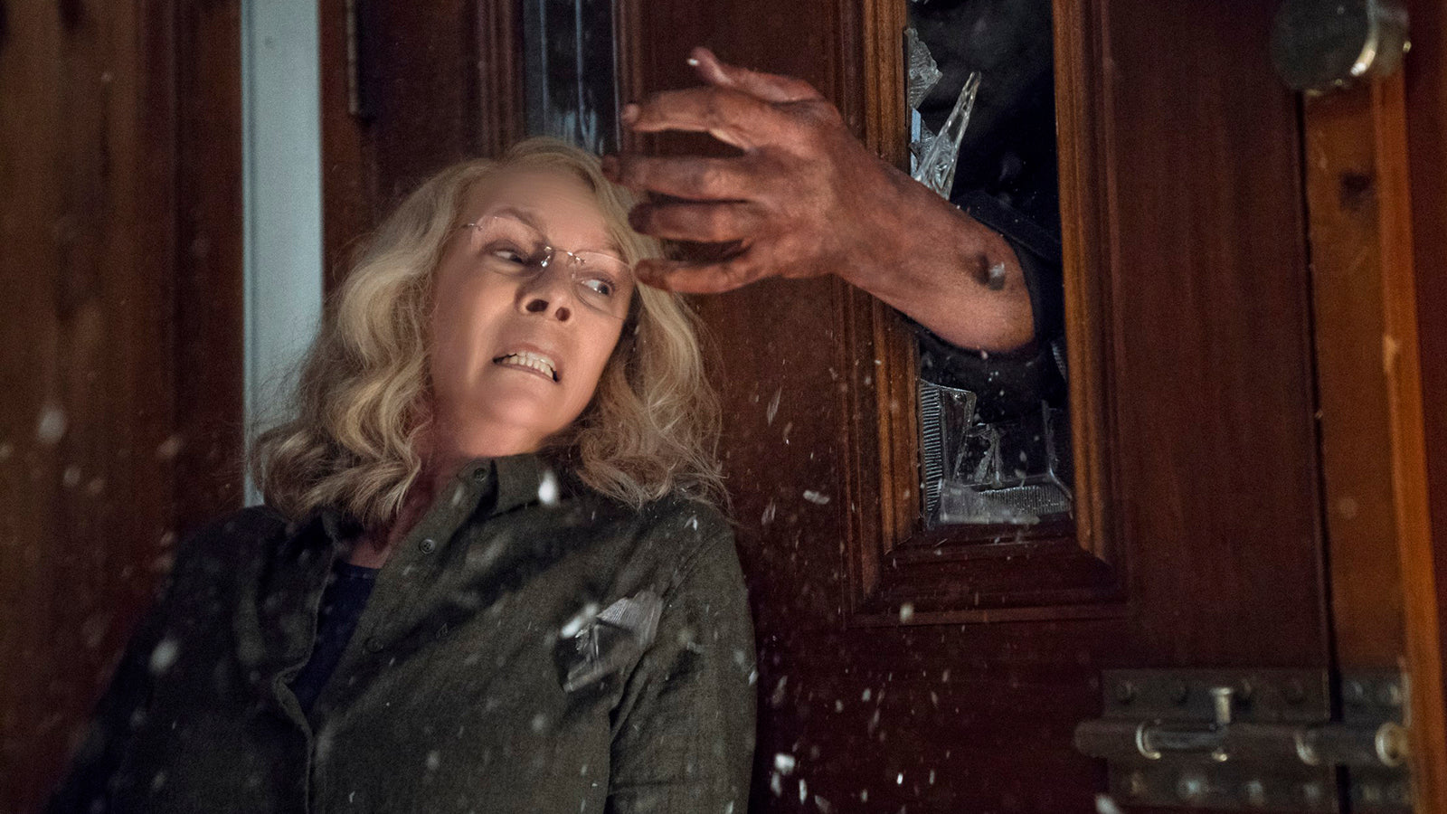 See Michael Myers Attack Laurie Strode in Terrifying First Full ‘Halloween’ Clip
