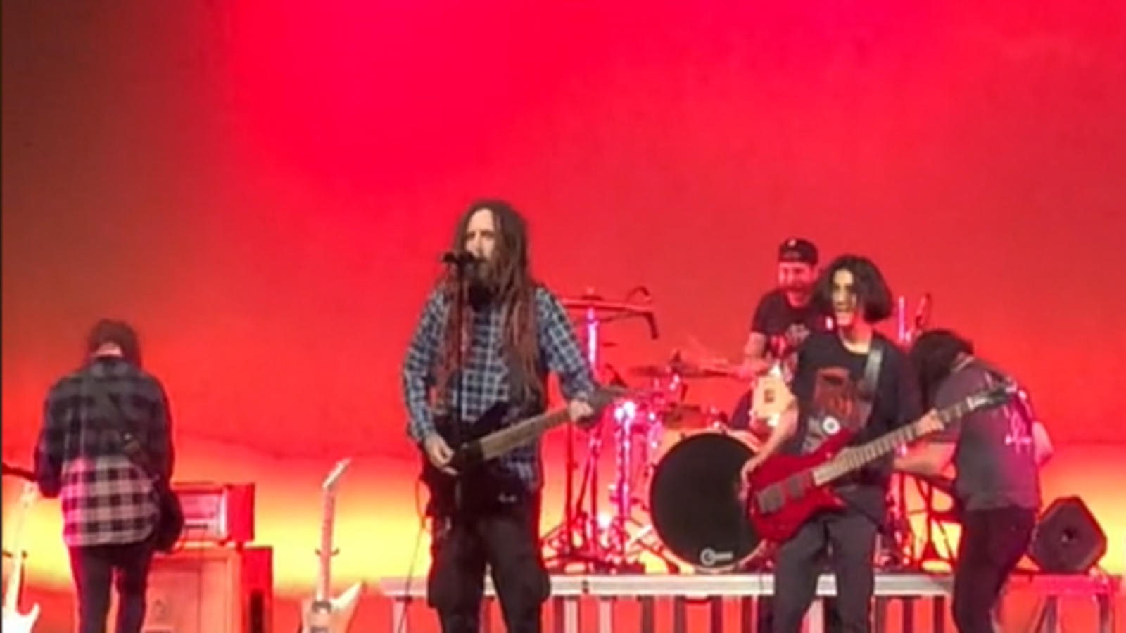 See Brian “Head” Welch Play Korn Songs at Arizona High School