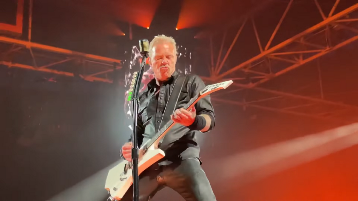 METALLICA: See live debuts of “Screaming Suicide,” “Sleepwalk My Life Away” at tour kickoff