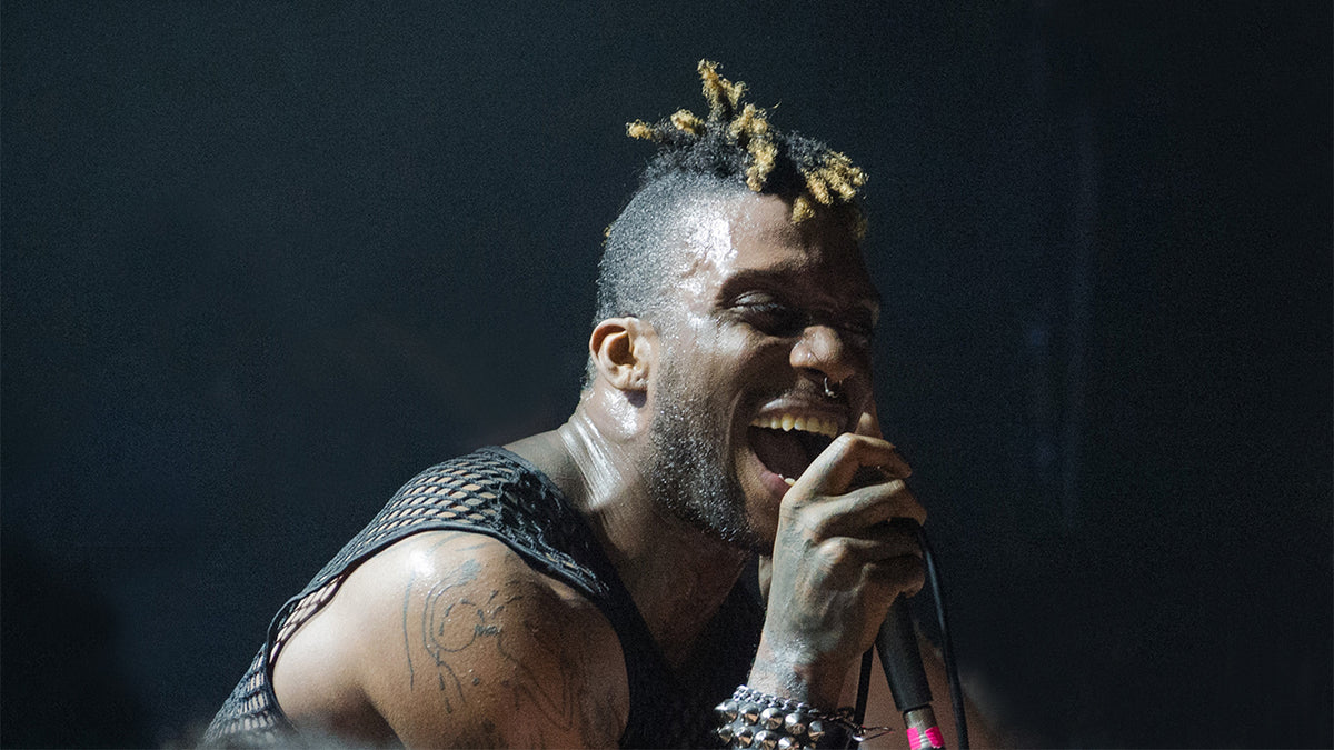 Ho99o9’s Yeti Bones on Lemmy’s Attitude and Style: “My Man Was Suited and Booted”