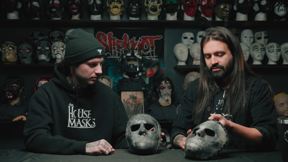 See Jay Weinberg visit biggest SLIPKNOT mask collection in the world