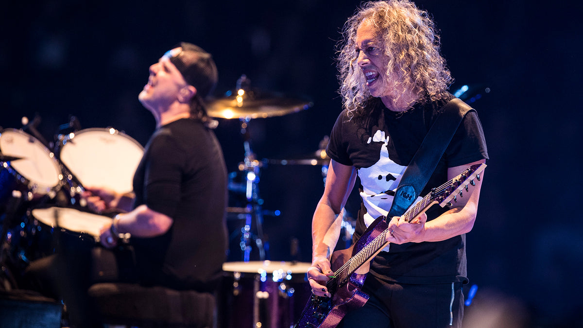 Watch Metallica’s Kirk Hammett Fall Onstage, Get Mocked by Lars Ulrich