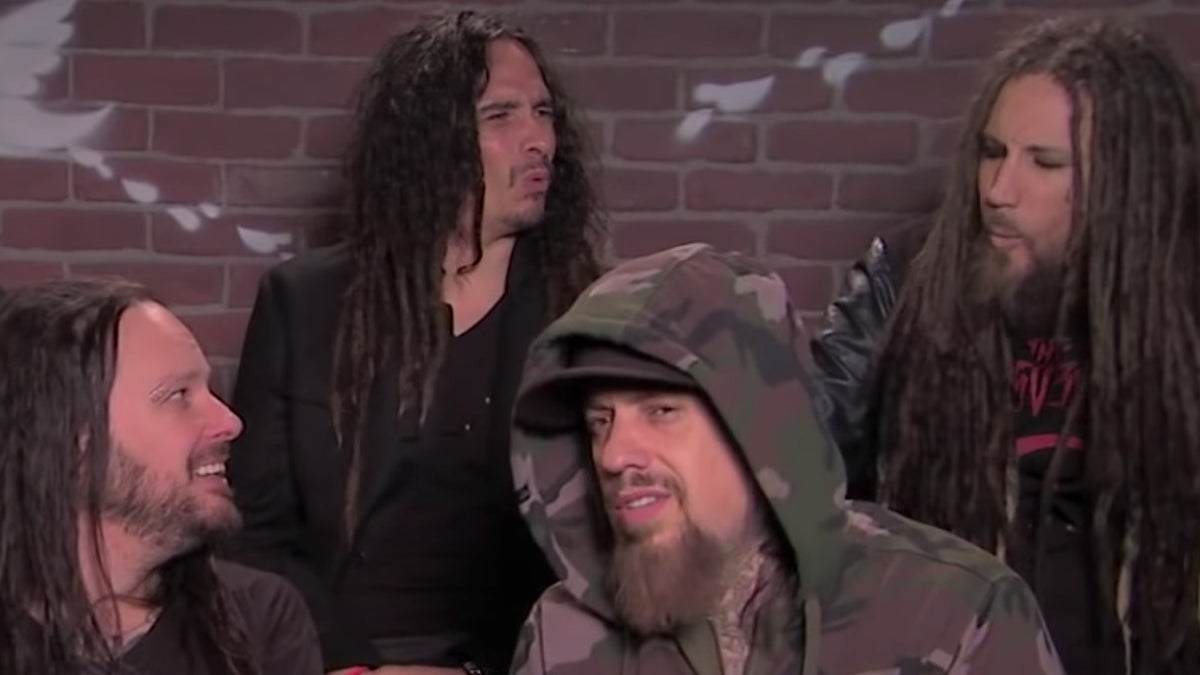 See Korn Get Roasted in ‘Jimmy Kimmel Live!’ Mean Tweets Video
