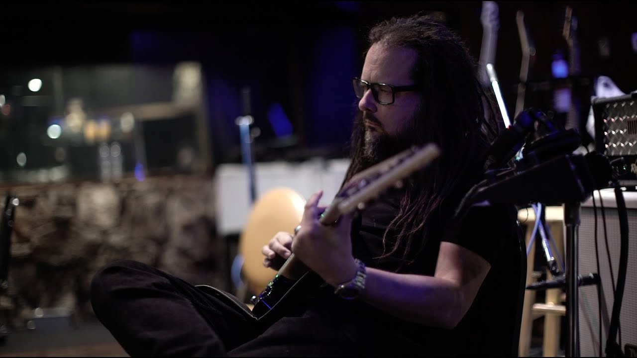 Korn’s Jonathan Davis on Losing Mom and Wife: “You’re Not the Same After That”