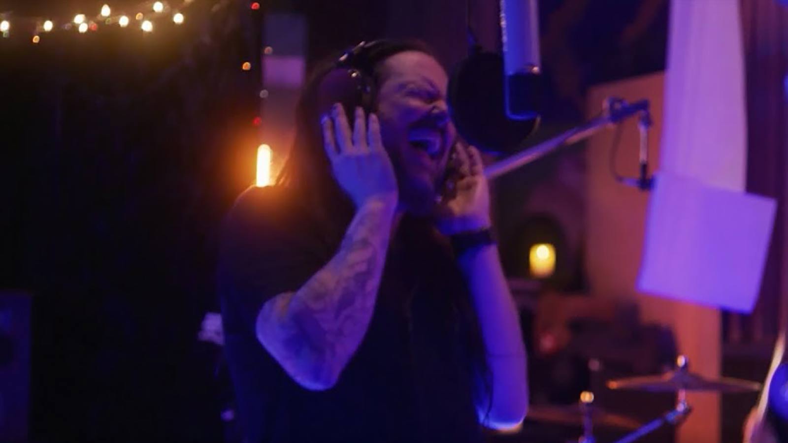 See Korn Play Haunting Cover of Alice in Chains’ “Would?” in 2020