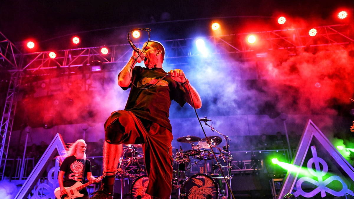 Hear LAMB OF GOD’s anti-tech thrasher “Parasocial Christ”