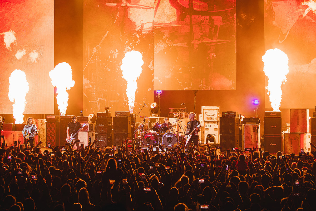 Metallica’s Zazula Tribute Show: See Stunning Photos of Throwback Set