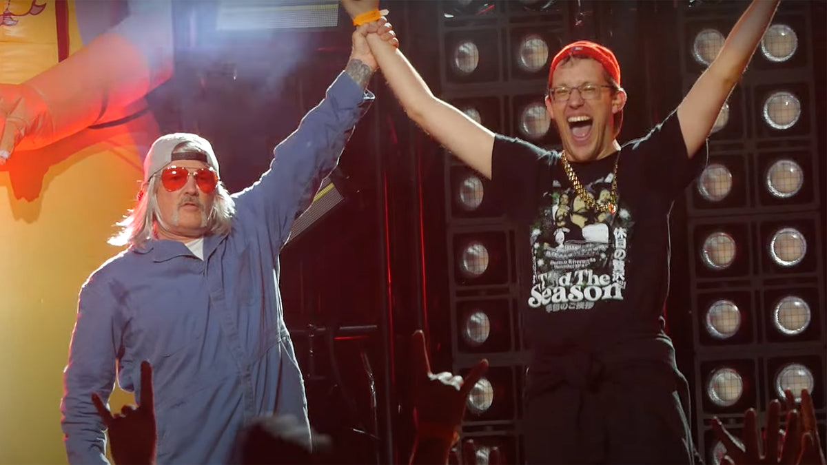 See Limp Bizkit Cover RATM’s “Killing in the Name” With Fan “Going Hard as Fuck”
