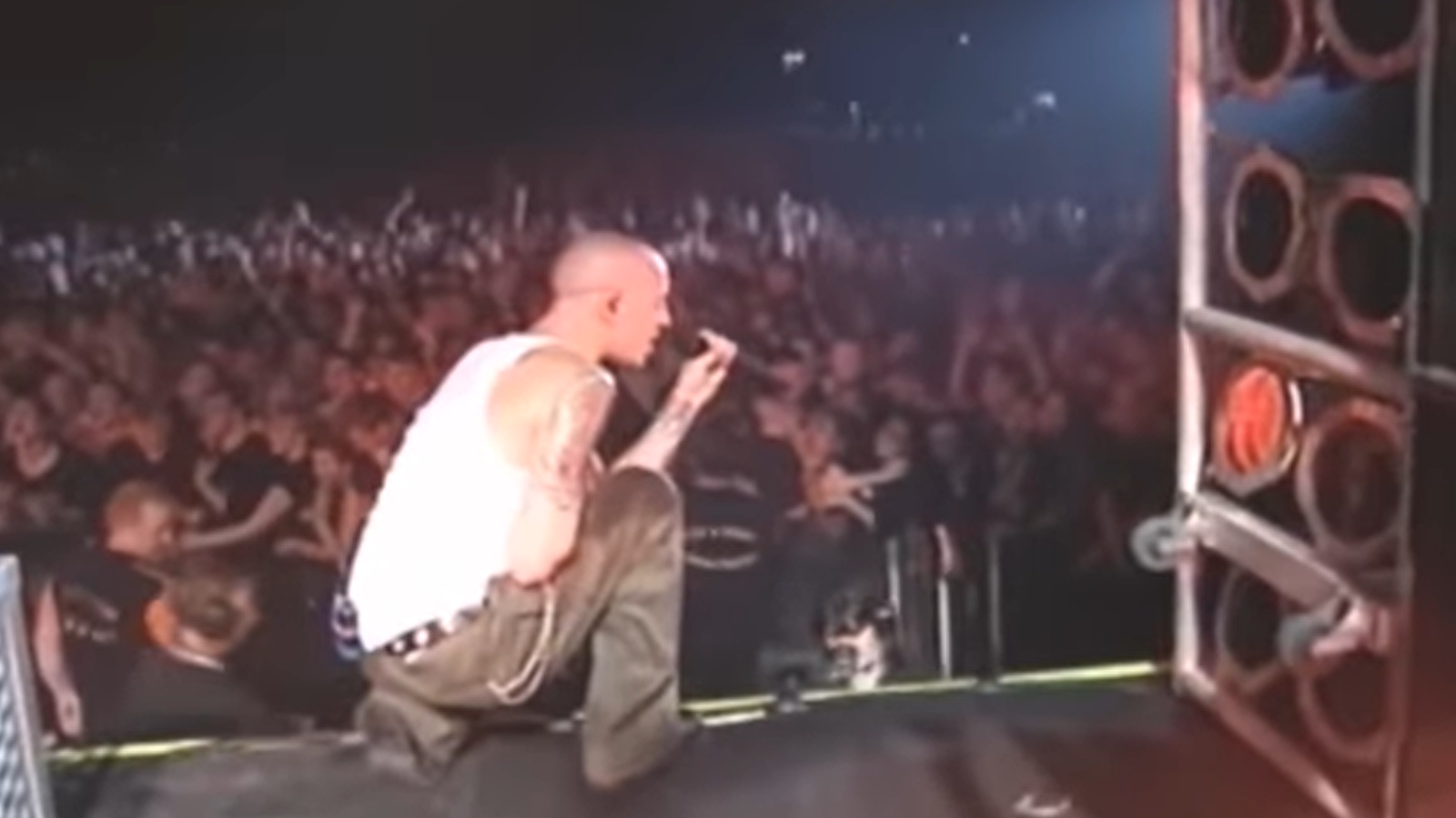 See Linkin Park’s Stadium-Erupting “In the End” Performance From 2001