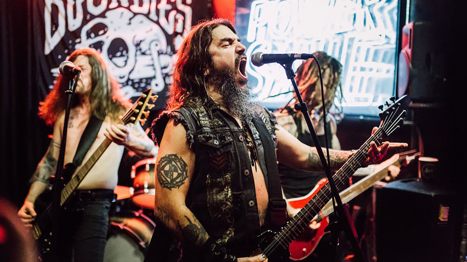 See Machine Head Play Insane Show for 50 Fans in Tiny U.K. Dive Bar