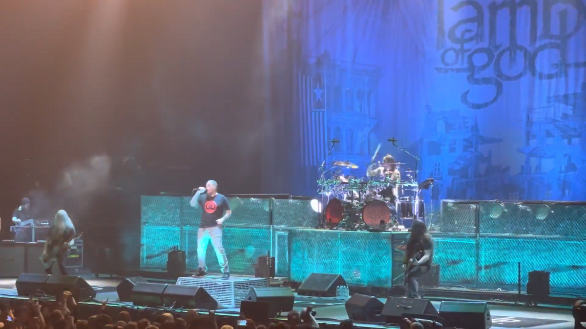 See Lamb of God Play With Chimaira, Trivium, In Flames Singers