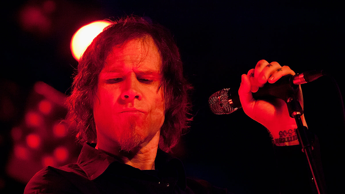 Mark Lanegan, Screaming Trees and Queens of the Stone Age Singer, Dead at 57