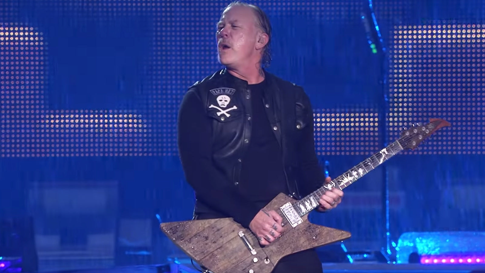 See Metallica Play Stunning “Master of Puppets” During Rainstorm in Manchester