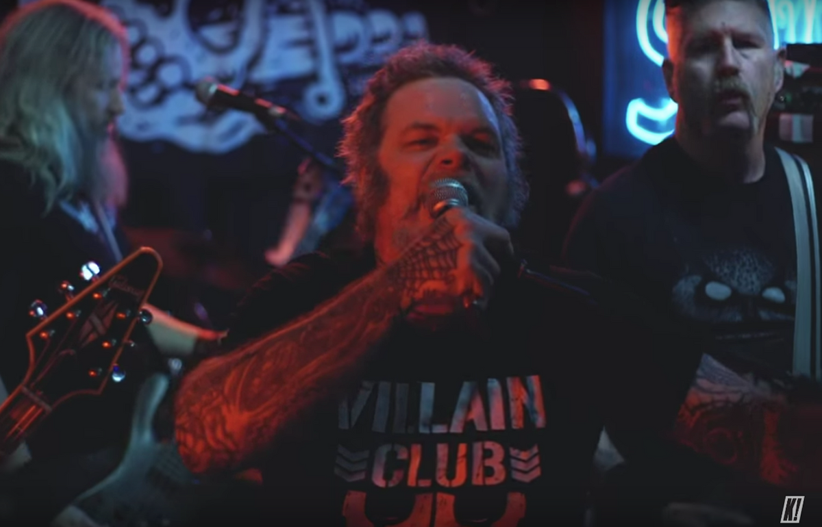 See Mastodon and Neurosis Singer Scott Kelly Play Wild Set in Tiny Dive Bar