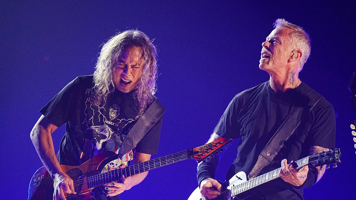 See Metallica Play New Song “Lux Aeterna” Live for First Time