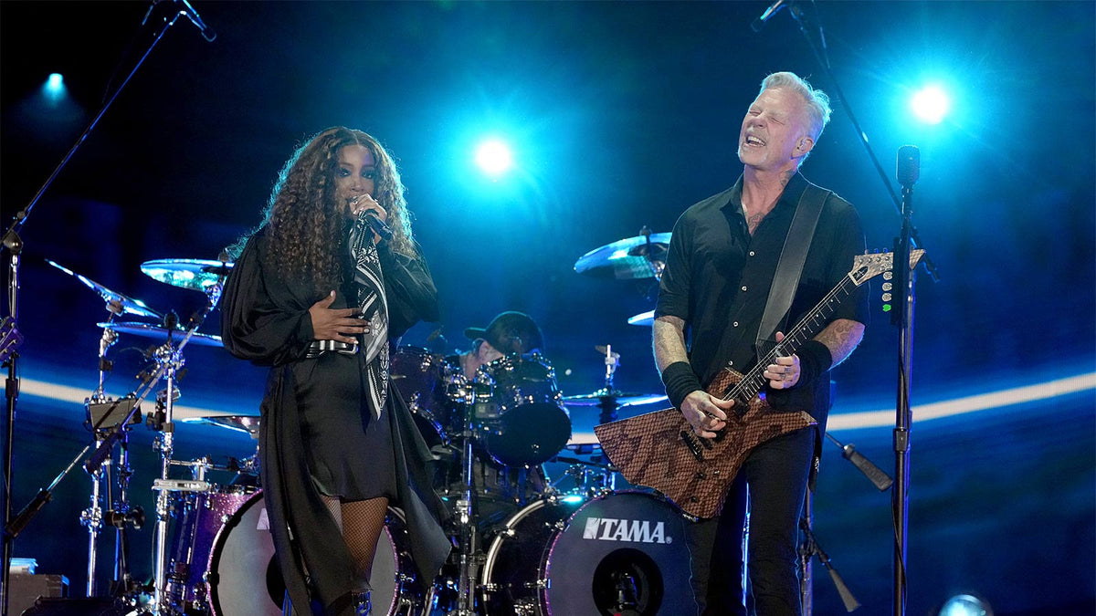 See Metallica Play “Nothing Else Matters” With Mickey Guyton at Global Citizen Fest