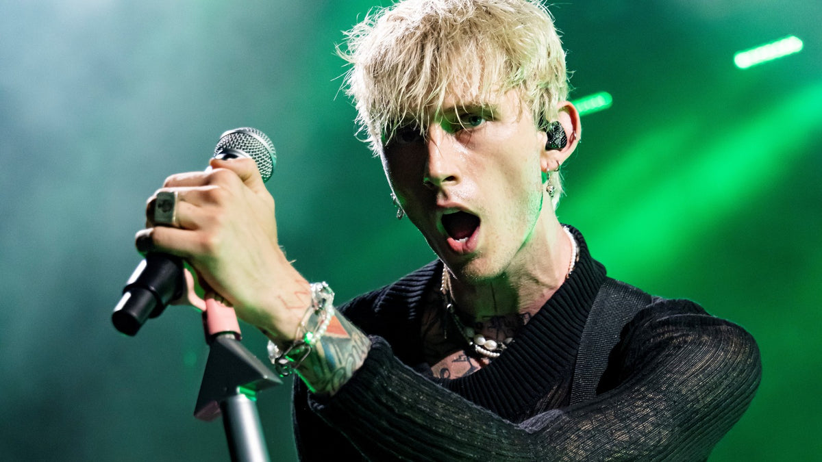 See Machine Gun Kelly Get Booed by Slipknot Fans at Metal Festival