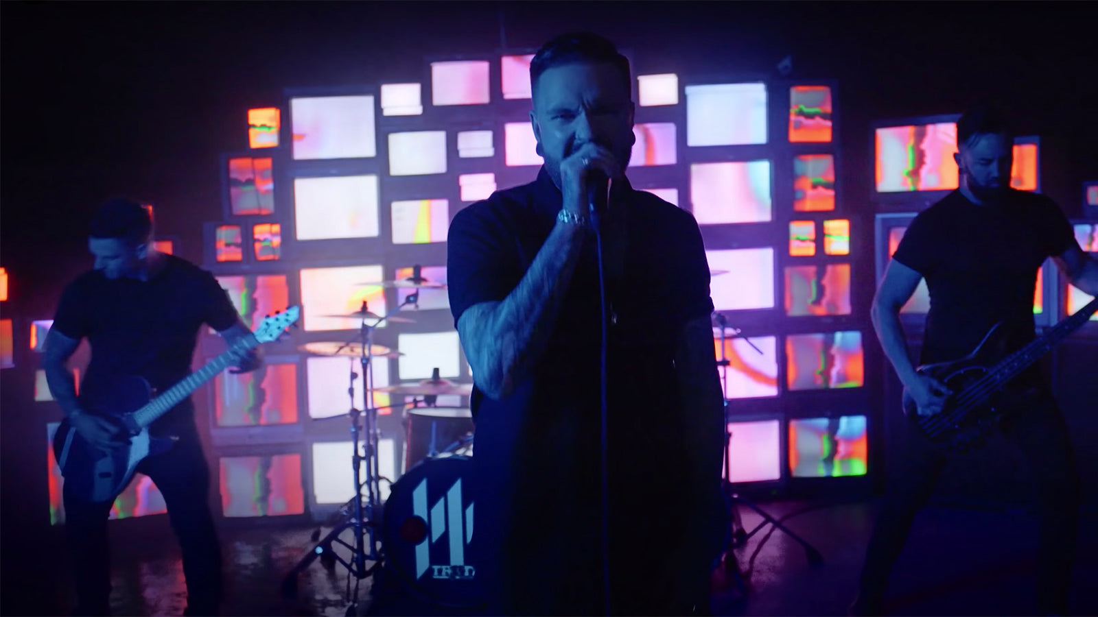 Hear Memphis May Fire Flirt With Nu-Metal on New Song “Death Inside”