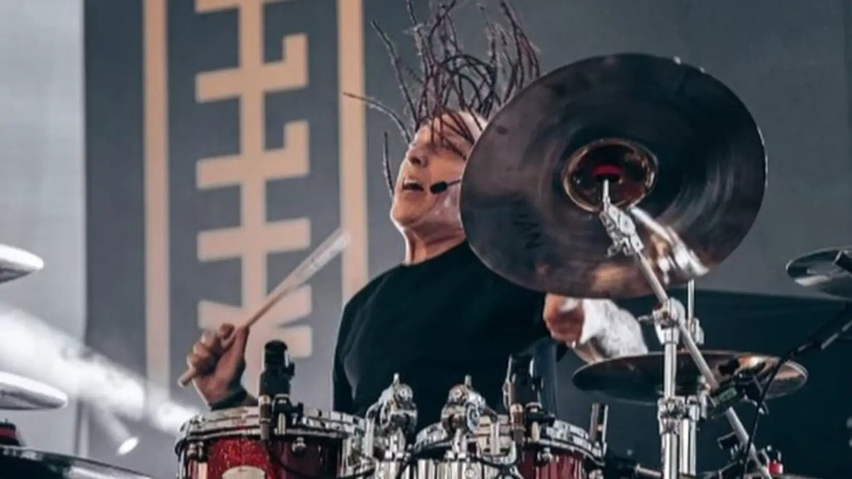 SEVENDUST drummer to sit in with ‘Seth Meyers’ house band