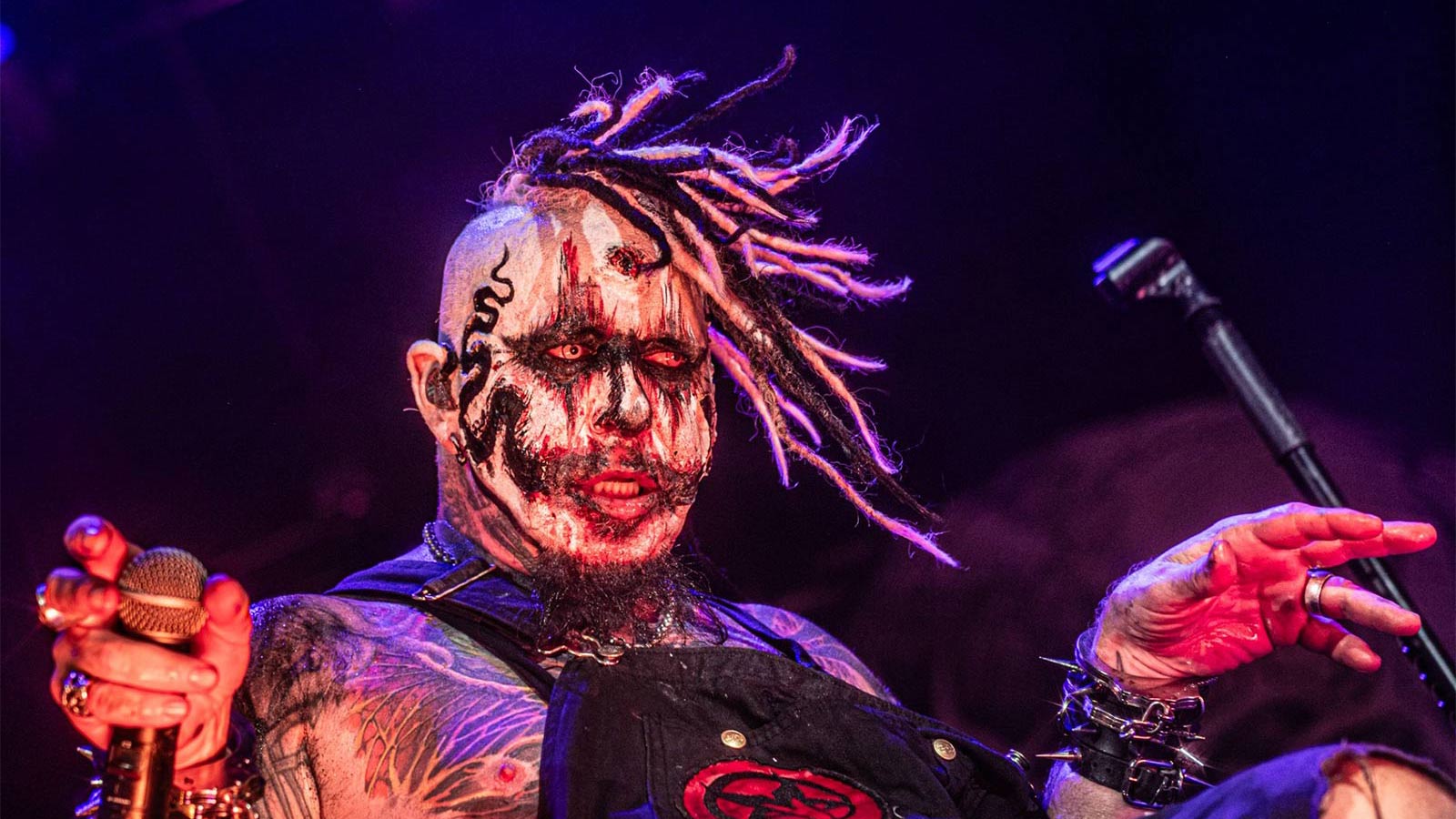 MUDVAYNE on touring with COAL CHAMBER, writing new music, being called nu-metal
