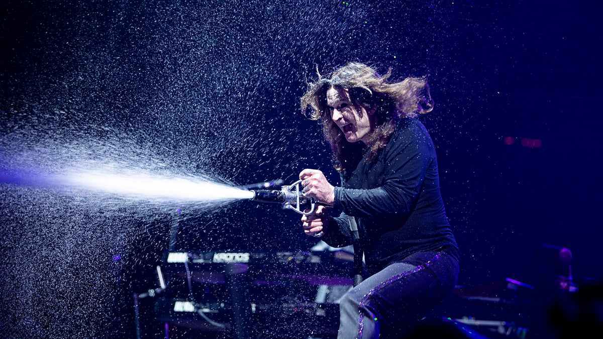 See Ozzy Count Down to New Year, Ring in 2019 With “I Don’t Know” at Ozzfest