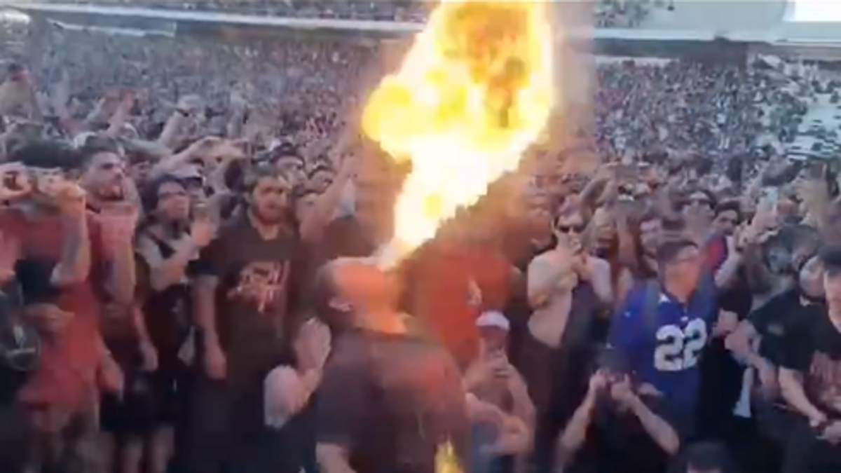 See Fan Blow Fire in Mosh Pit During Pantera’s Knotfest Chile Performance
