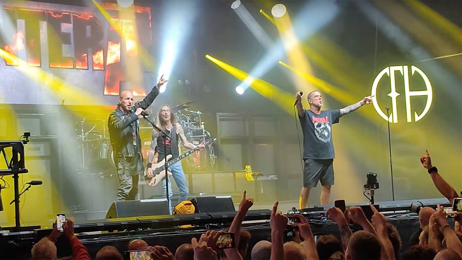 See PANTERA play “Walk” with MAYHEM’s Attila Csihar in Hungary