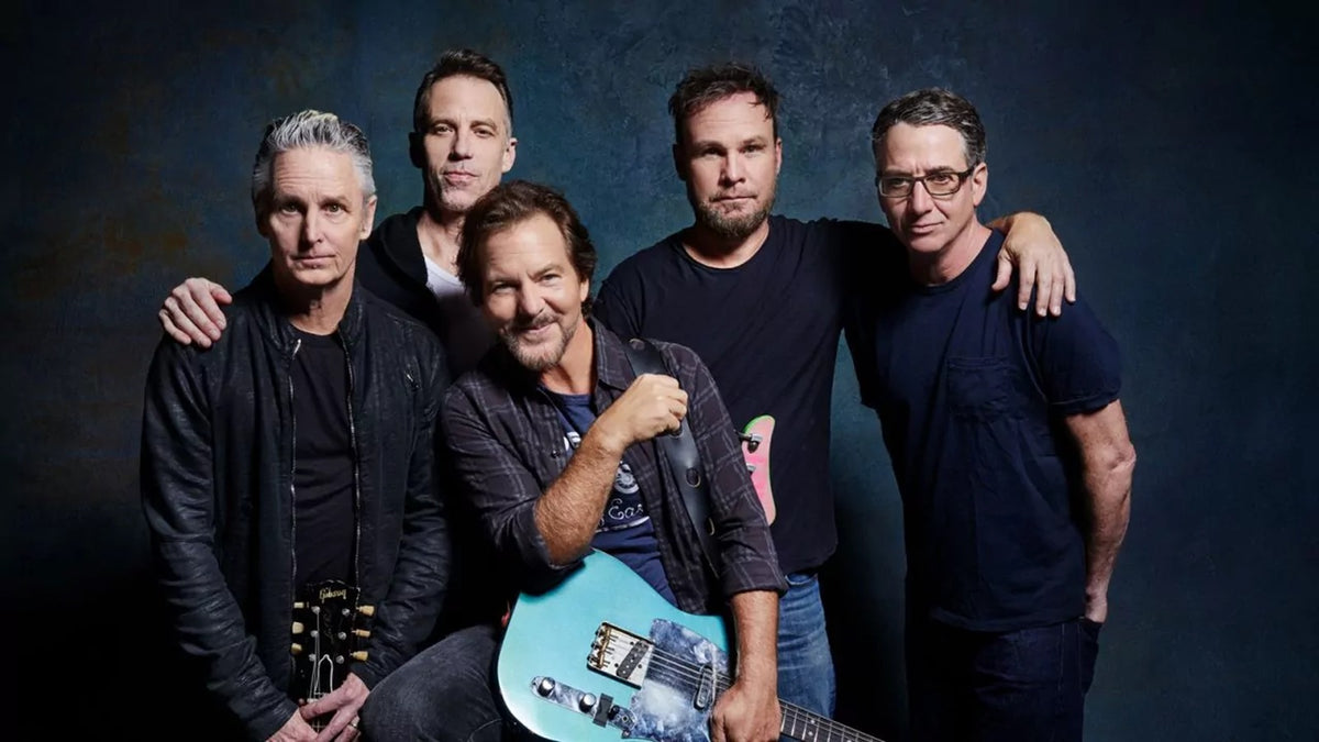 PEARL JAM split with MATT CAMERON