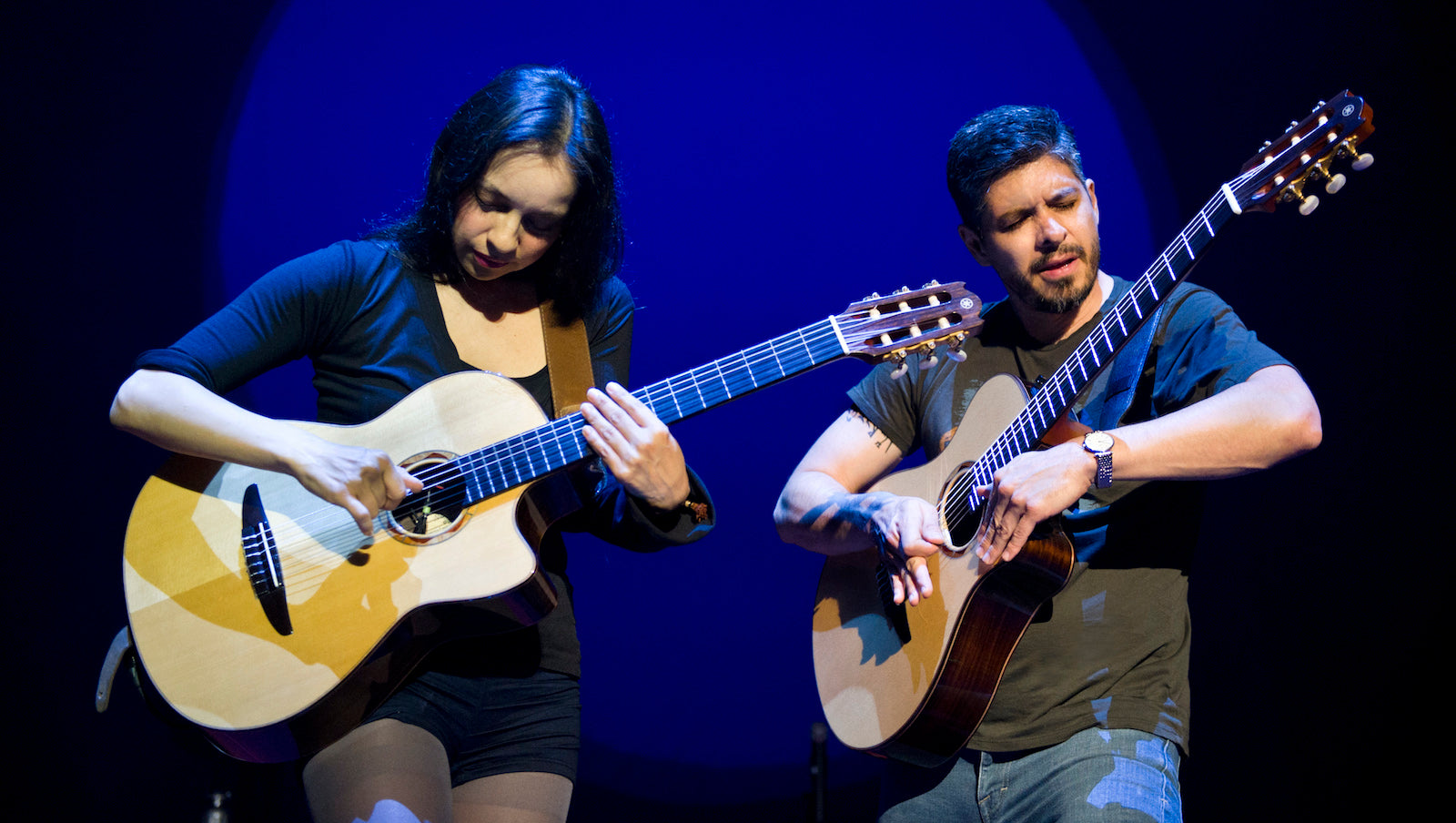 Hear Rodrigo y Gabriela’s Stunning Acoustic Cover of Metallica’s “Battery”