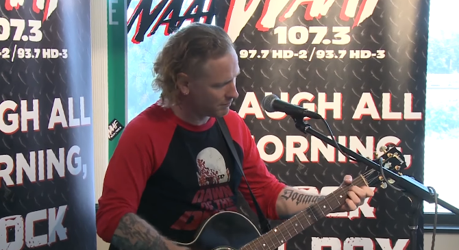 Watch Corey Taylor’s Heartfelt Acoustic Cover of Tom Petty’s “You Got Lucky”