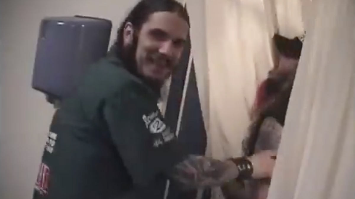 See Phil and Dimebag Play-Fight, Rex “Drive” Drunk in Crazy Pantera Video
