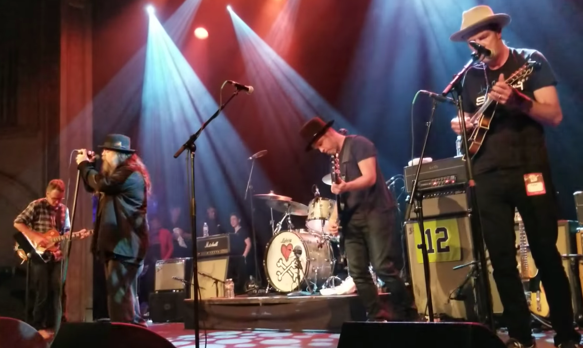 See Grunge Pioneers Mother Love Bone Reunite for First Show In 8 Years
