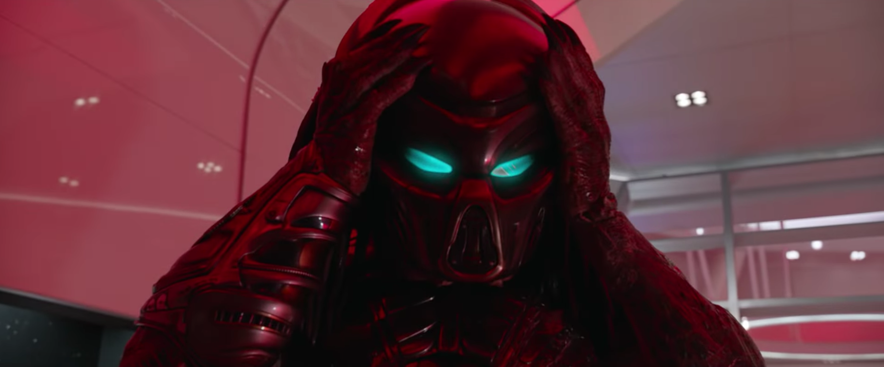 See Bloody, Badass New Trailer for ‘The Predator’ Reboot
