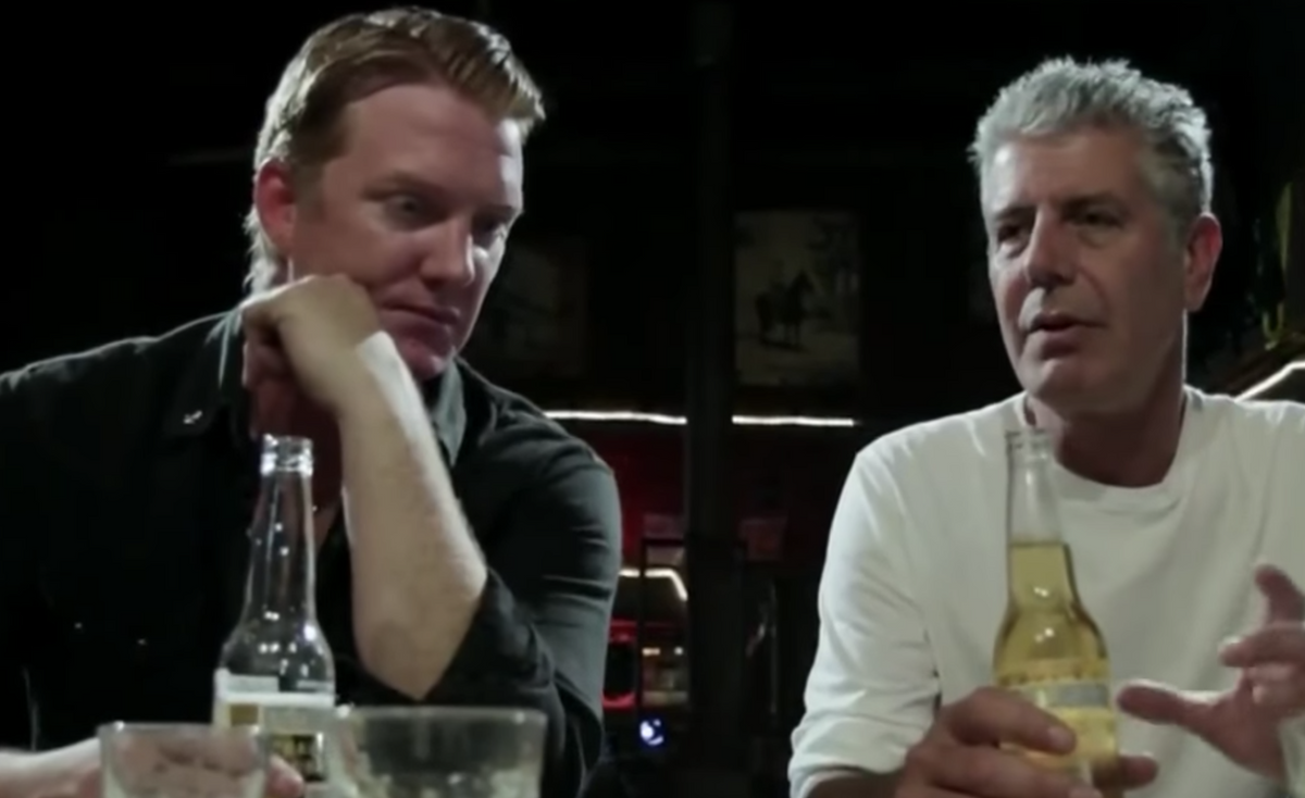 Josh Homme Remembers Anthony Bourdain: “Tony, I Miss You Bad”