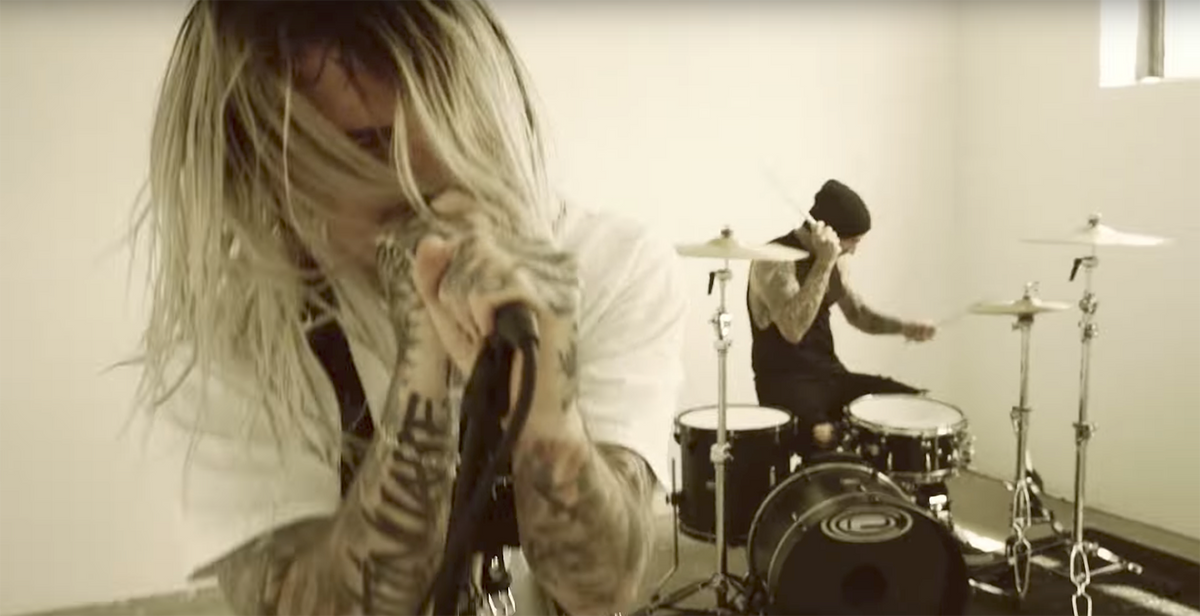 Hear Ghostemane’s Gnarly, Intense New Song “D(r)ead” Featuring Travis Barker