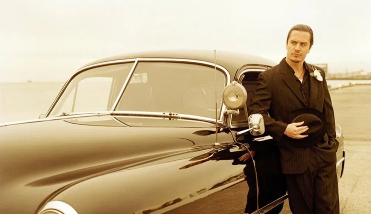 Watch Mike Patton Sing Mr. Bungle’s “Retrovertigo” With Mondo Cane