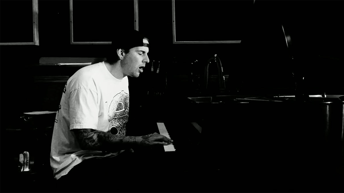 See Atreyu’s New “Super Hero” Video Starring Avenged Sevenfold’s M. Shadows