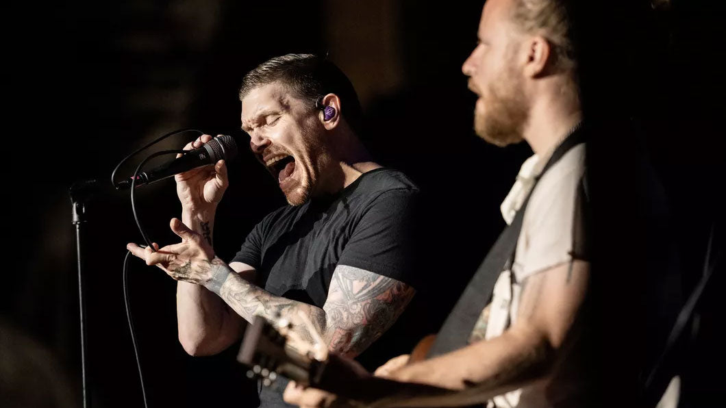 See SHINEDOWN play Grand Ole Opry for first time and debut new song “Searchlight”