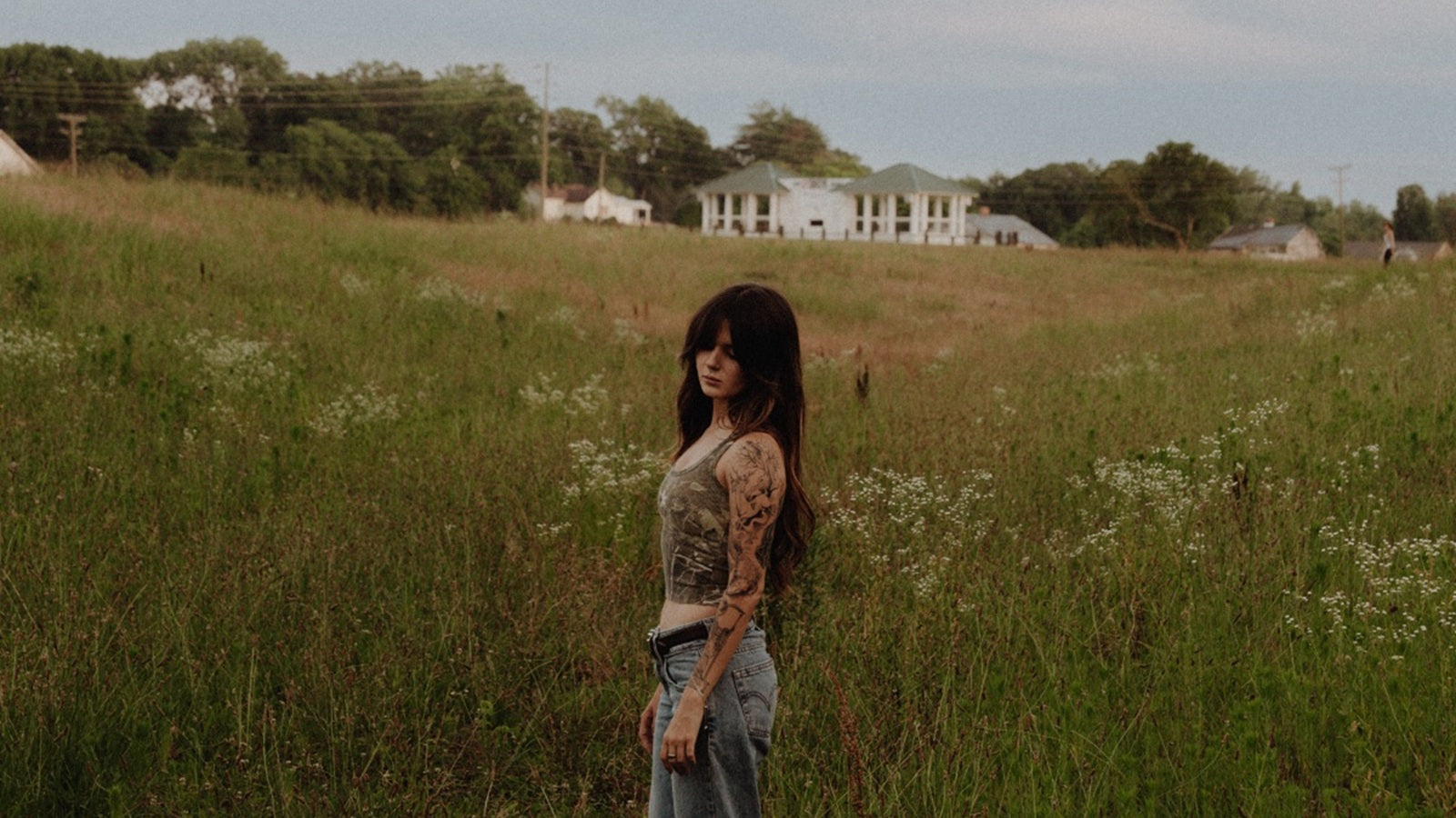 SHOWING TEETH announces debut EP with chaotic song “Bad Exchanges”