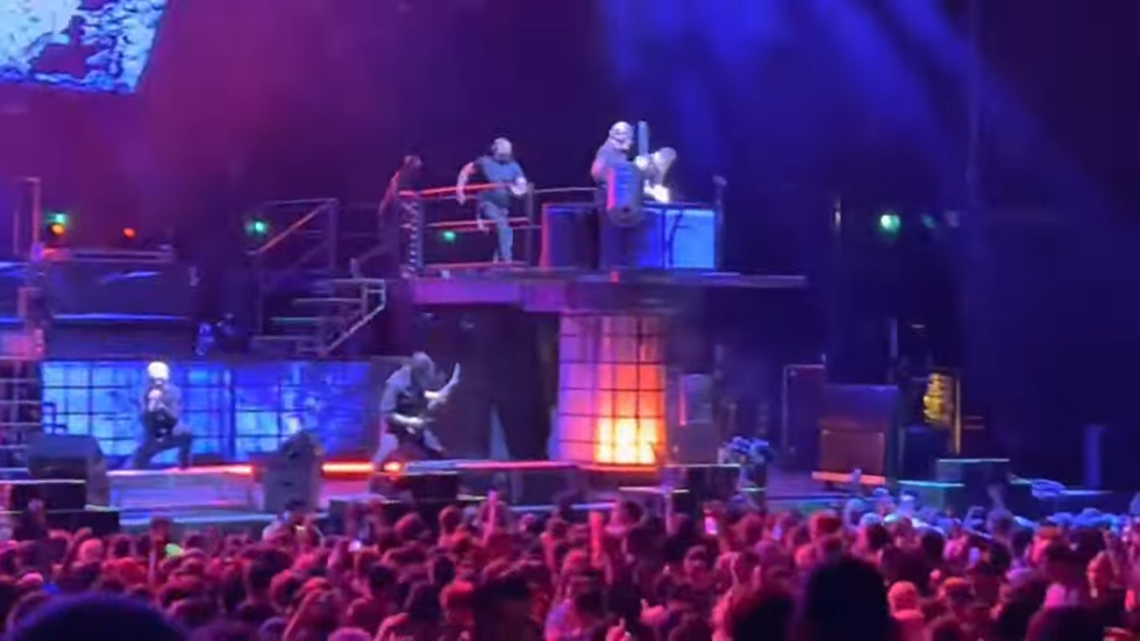 See Slipknot Fan Run Onstage to Play Clown’s Drums