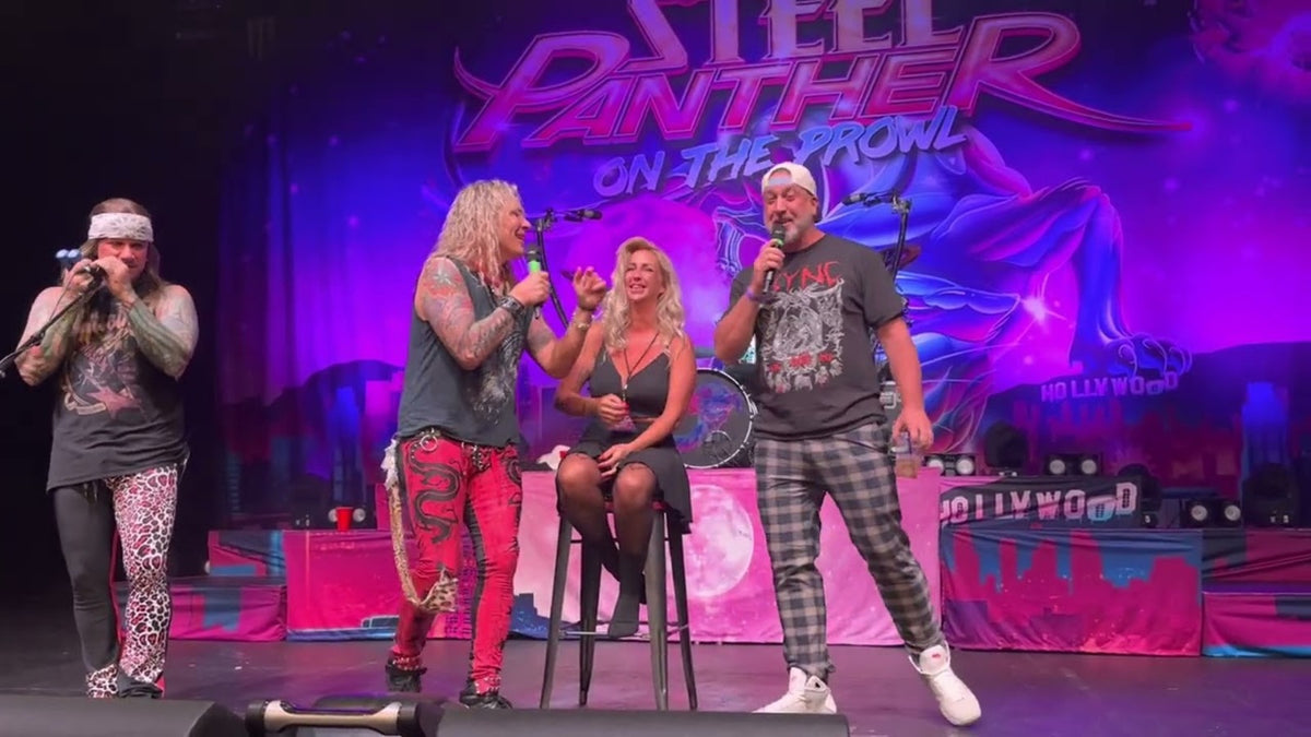 See NSYNC’s Joey Fatone battle STEEL PANTHER vocalist in dirty sing-off