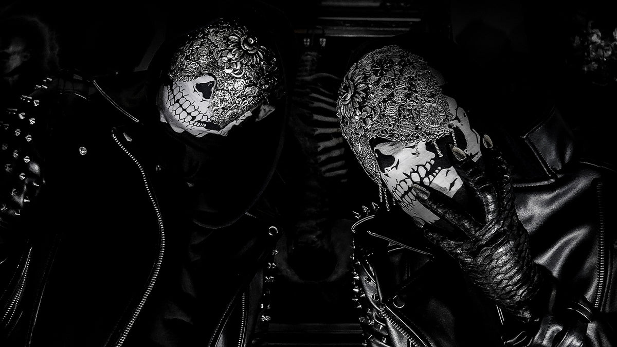 Hear Darkwave Duo Strvngers’ Lascivious Nine Inch Nails “Closer” Cover